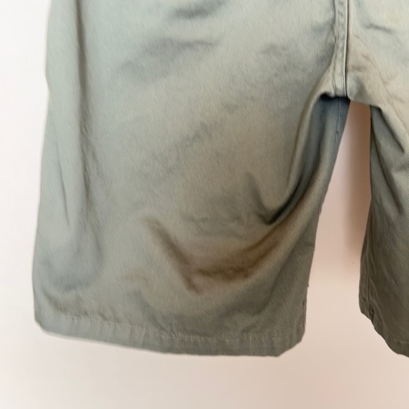 Vintage Y2K Oakley Olive Green Shorts - Picture 5 of 12